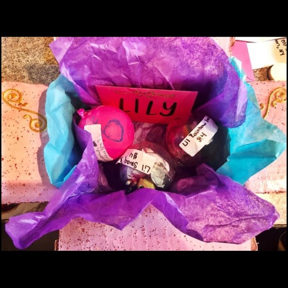 Meet your Posher, Emily - Picture 4 of 15